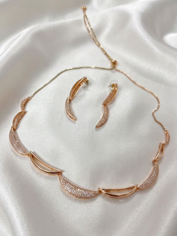 Rose Gold Plated Diamond Studded Necklace Set