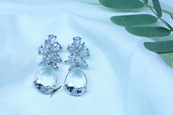 AD Handcrafted Oval Shaped Earrings