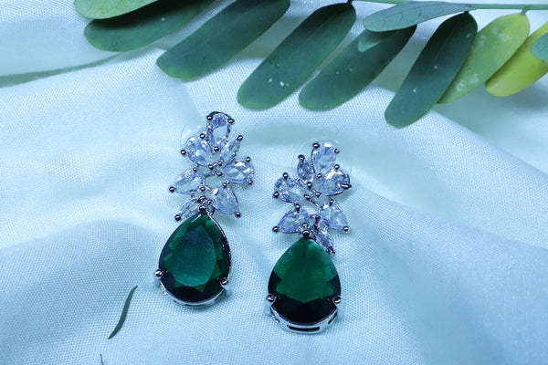 AD Handcrafted Oval Shaped Earrings