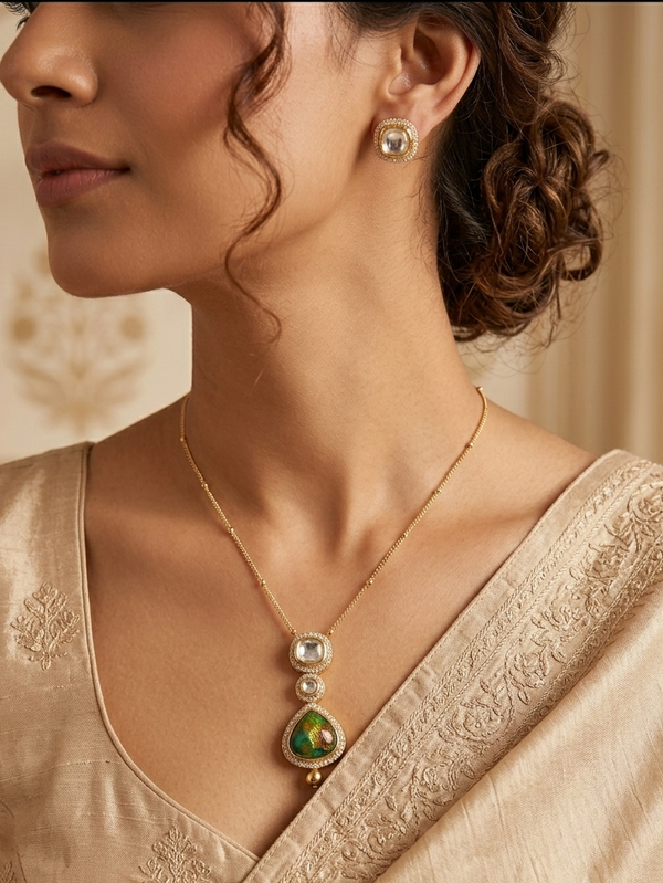 Kundan Stone Pendant Set for Traditional Look