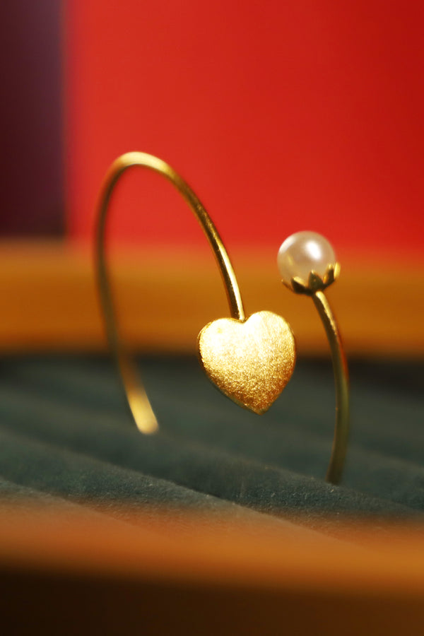 Heart And Pearl Adjustable Bracelet
