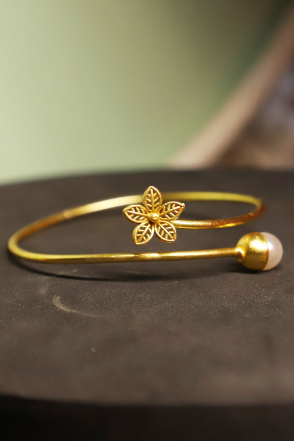 Flower And Pearl Brass Adjustable Bracelet