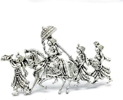 Sizzling Charming Baarat Women Ring