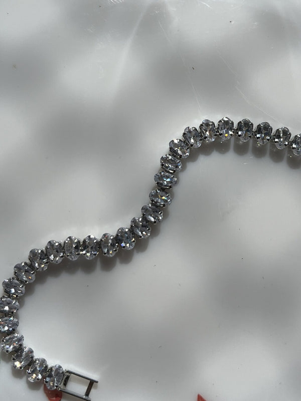 White Stones Chain Bracelet