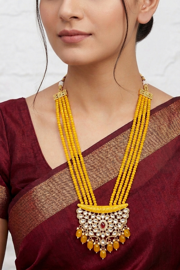 Beautiful Kundan Necklace With Beads