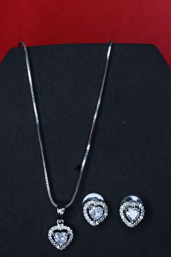 Premium Quality Fancy Pendant Set