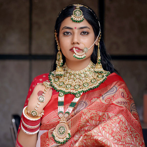 Gold Plated Stone Studded & Beaded Jewelry set