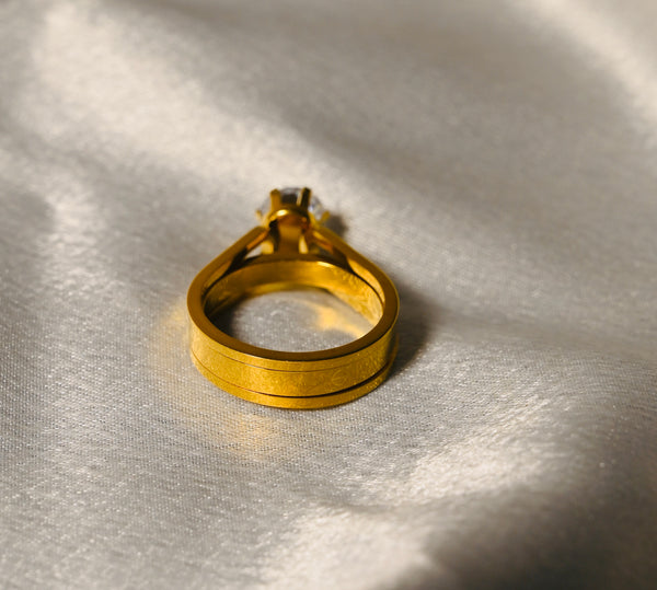 Single Diamond Cartier Style Ring