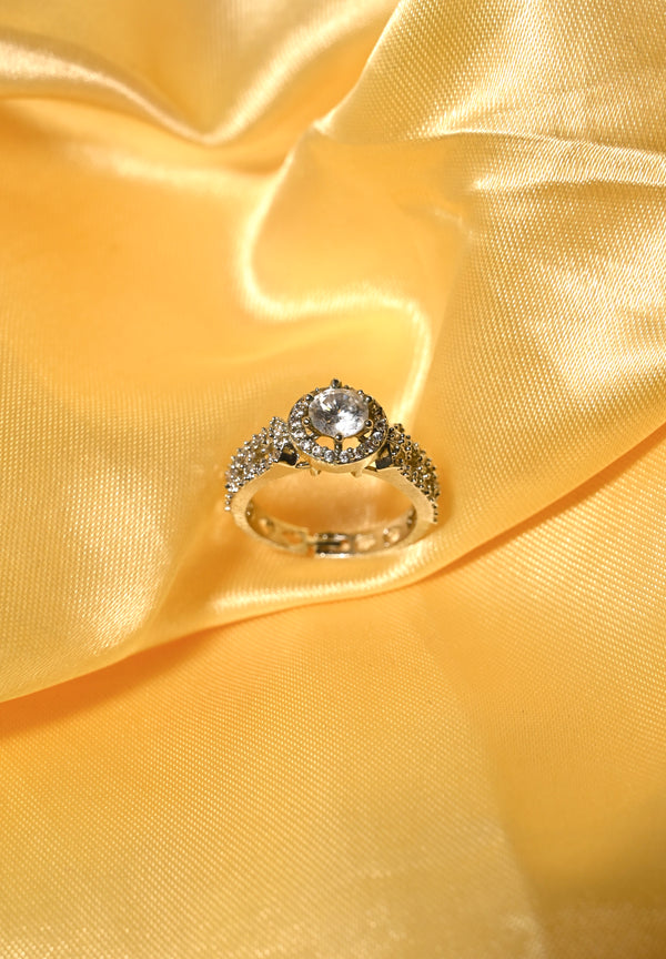 Round Cut Diamond Ring