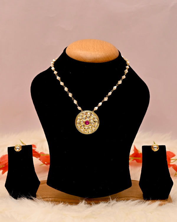 Rajasthani Kundan Pendant Set