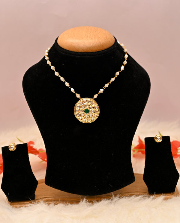 Rajasthani Kundan Pendant Set