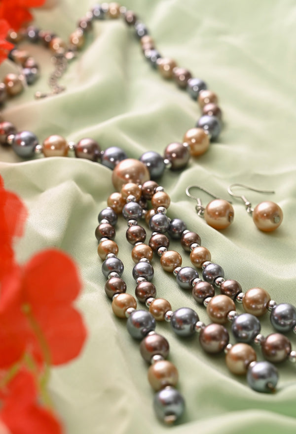 Trendy Colorful Pearl Necklace