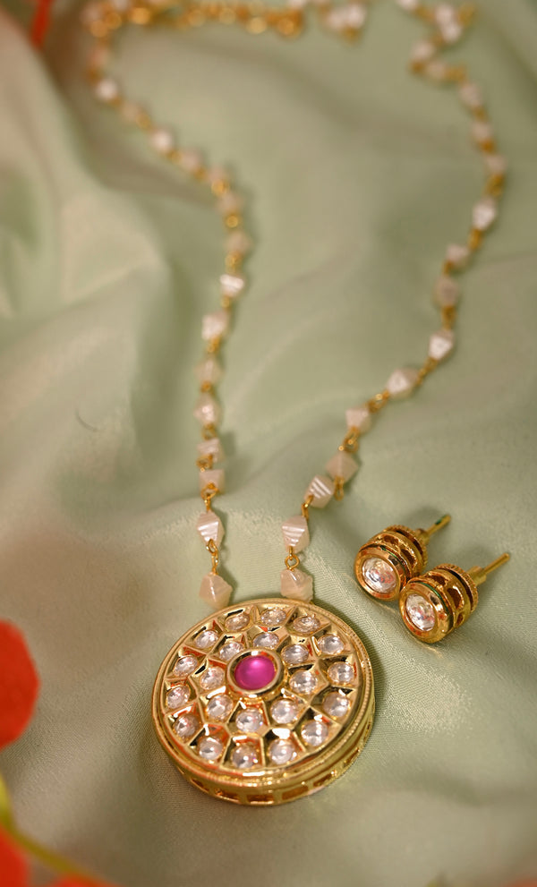 Rajasthani Kundan Pendant Set