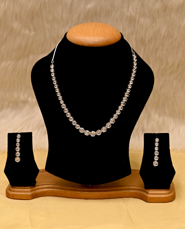 Elegant Diamond Necklace