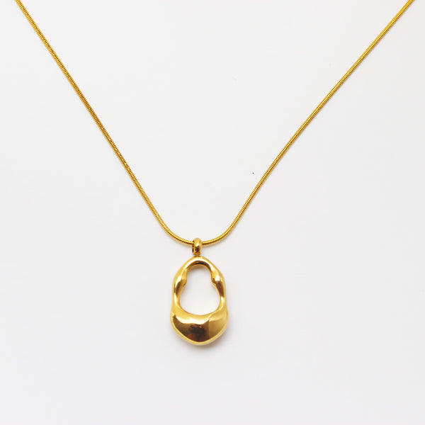 Droplet Pendant Necklace