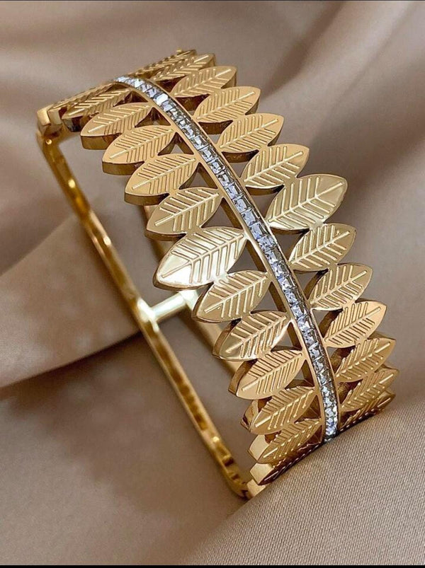 Leaf Style Anti Tarnish Bracelet