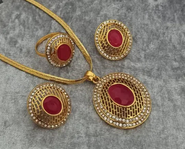 Gold plated Oval Shape Pendant set