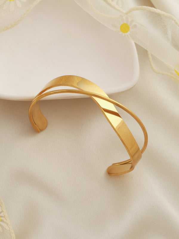 Twisted Cross Anti Tarnish Bracelet