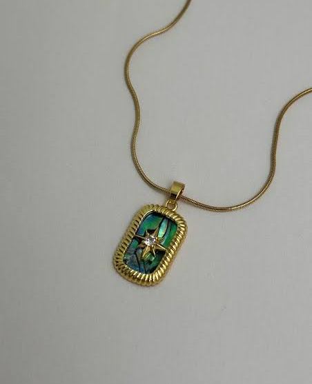 Anti-Tarnish Green Pendant With Star