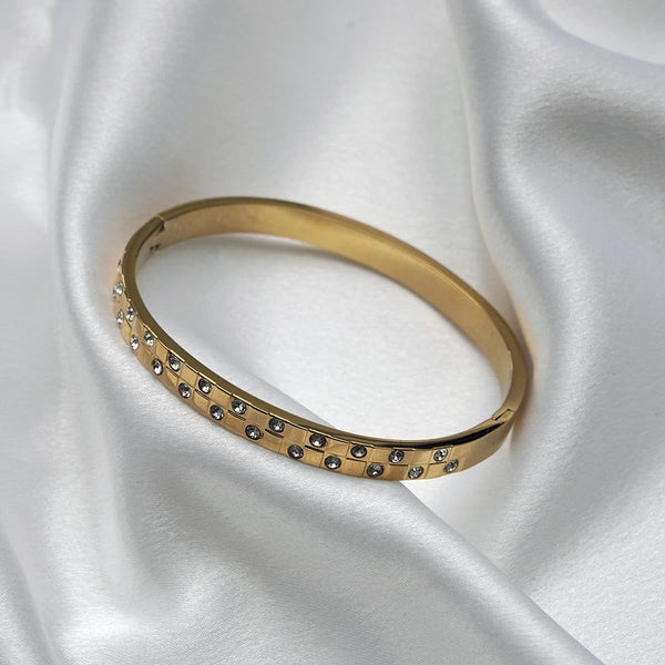 Minimalist 18k Gold Plated Star-Studded Bracelet