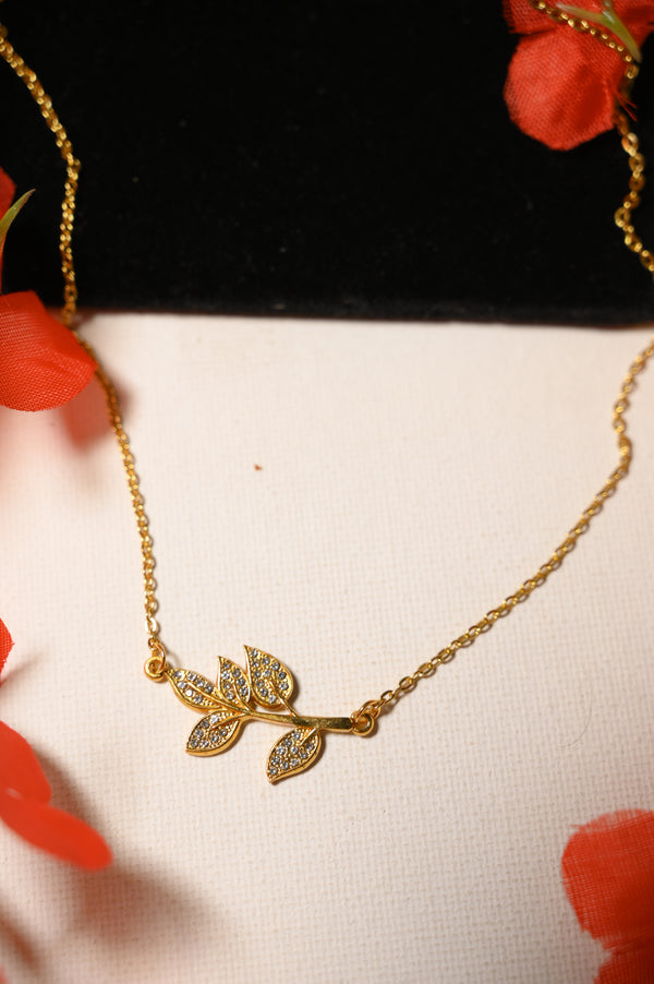 Leaf Style Gold Plated Pendant Chain