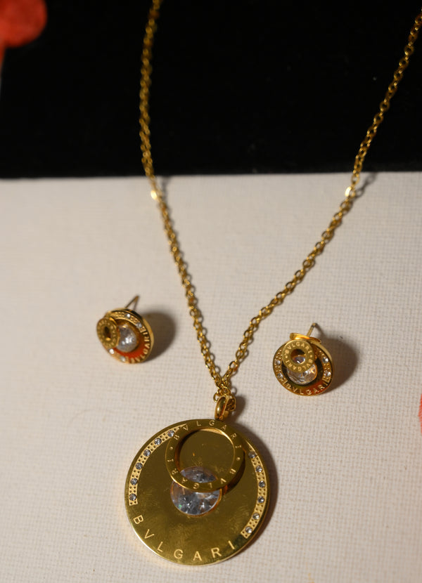 Round Shape Gold Plated Pendant Set