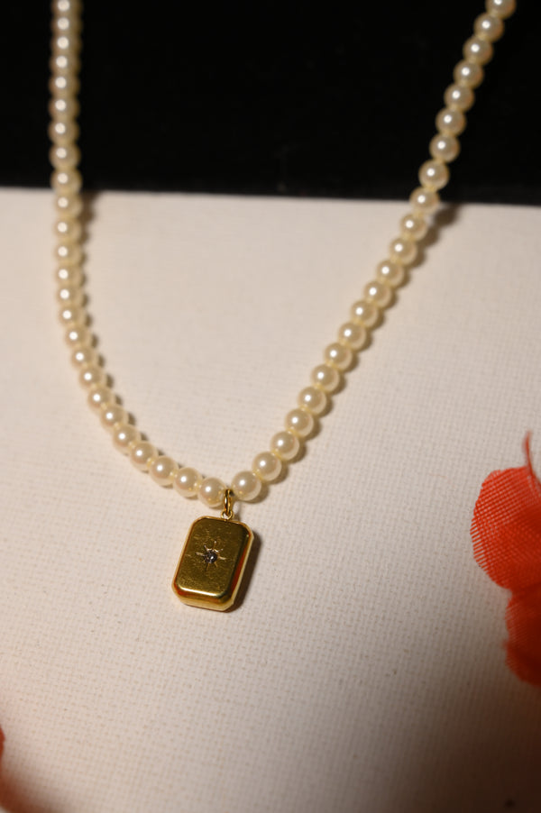 Gold Toned Pearl Mala Pendant