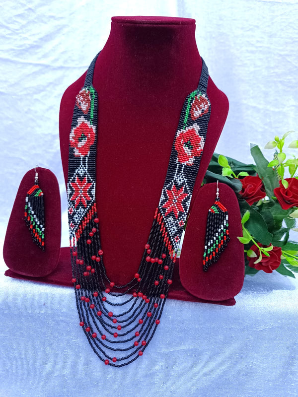 Exclusive Seed Bead Necklace