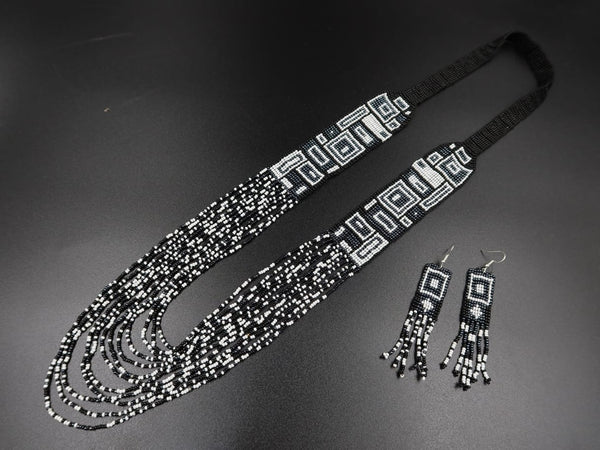 Black-White Beads Necklace Set
