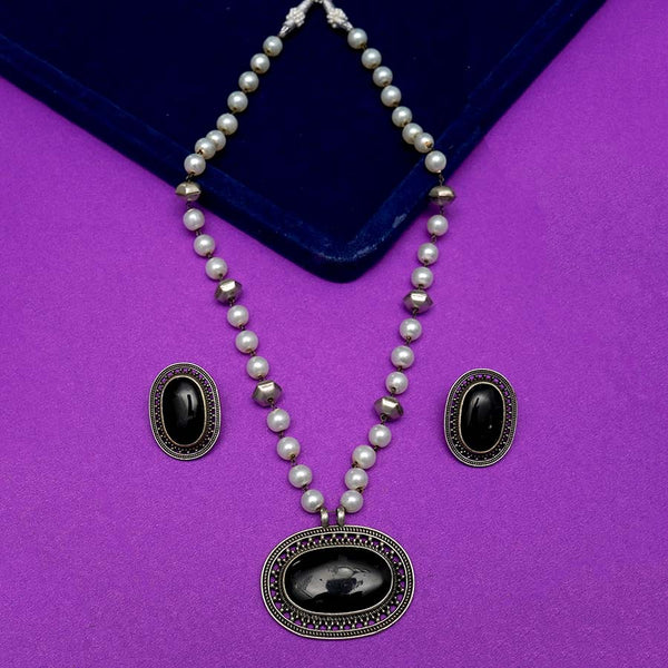 Kundan &Pearl Beaded Necklace with Earrings