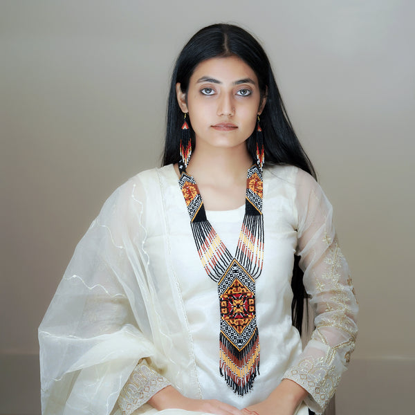 Multicolor Blackish Beaded Necklace