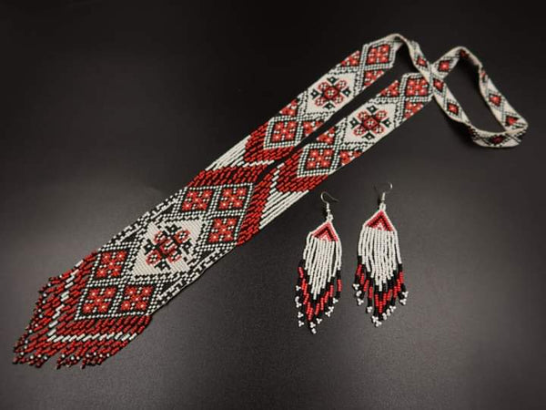 Meraki Trends Black & White Beads with Pink Rose Design Long UB Set