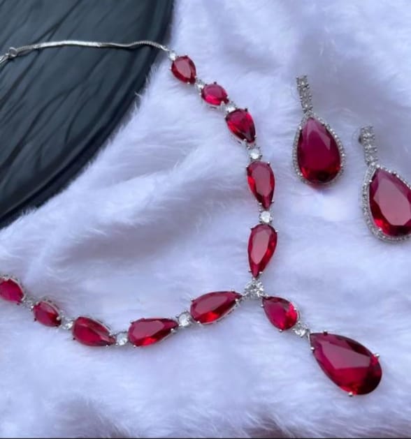 AD Black Stone Teardrop Jewelry Set