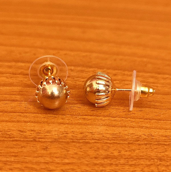 Pearl Ear Studs