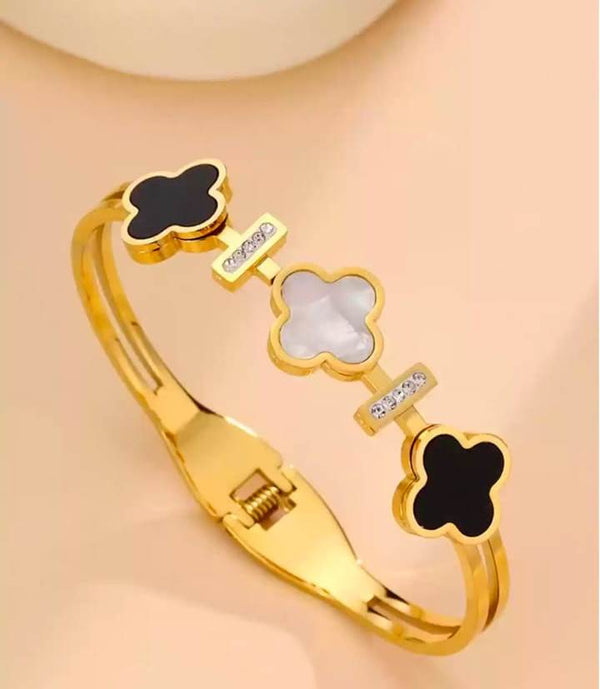 Anti-Tarnish Clover Leaf Bracelet