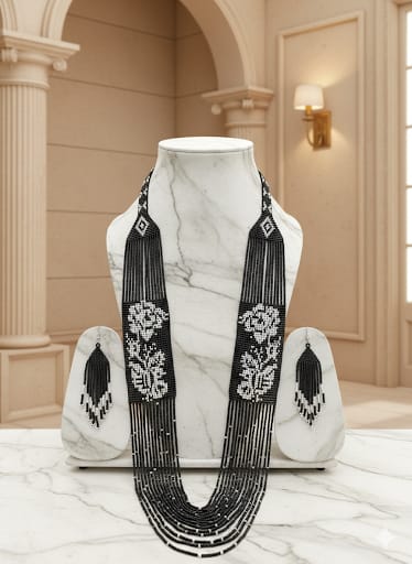 White Flower Glass Beaded Black Long Set