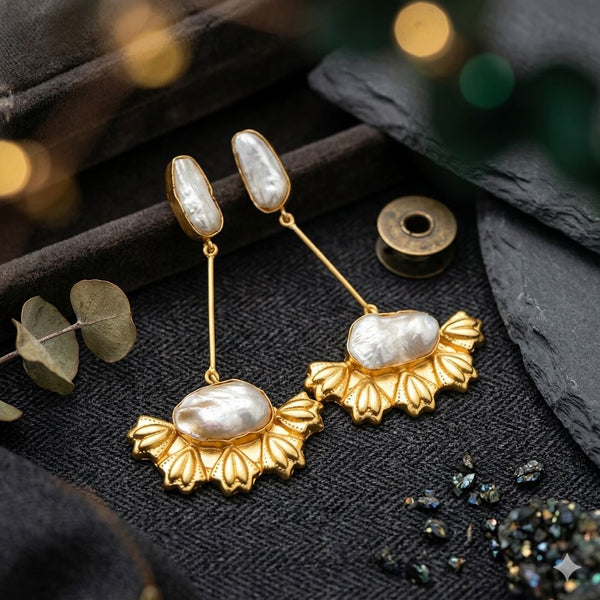 Vintage statement golden flower baroque pearls drop earrings