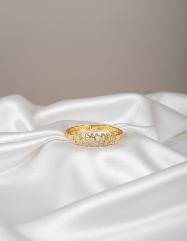 Elegant And Stylish Anti-Tarnish Bracelet
