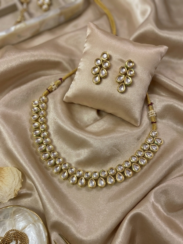 Kundan Polki Choker Set