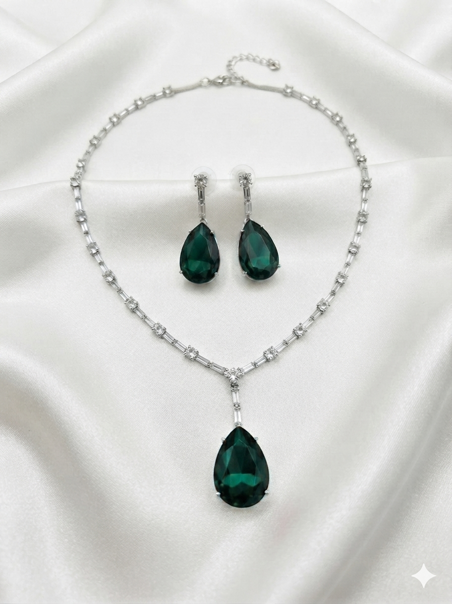 Everlasting Quality Jewels Silver Plated AD Necklace Set