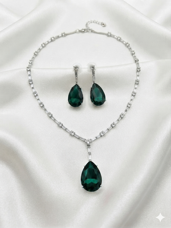 Everlasting Quality Jewels Silver Plated AD Necklace Set