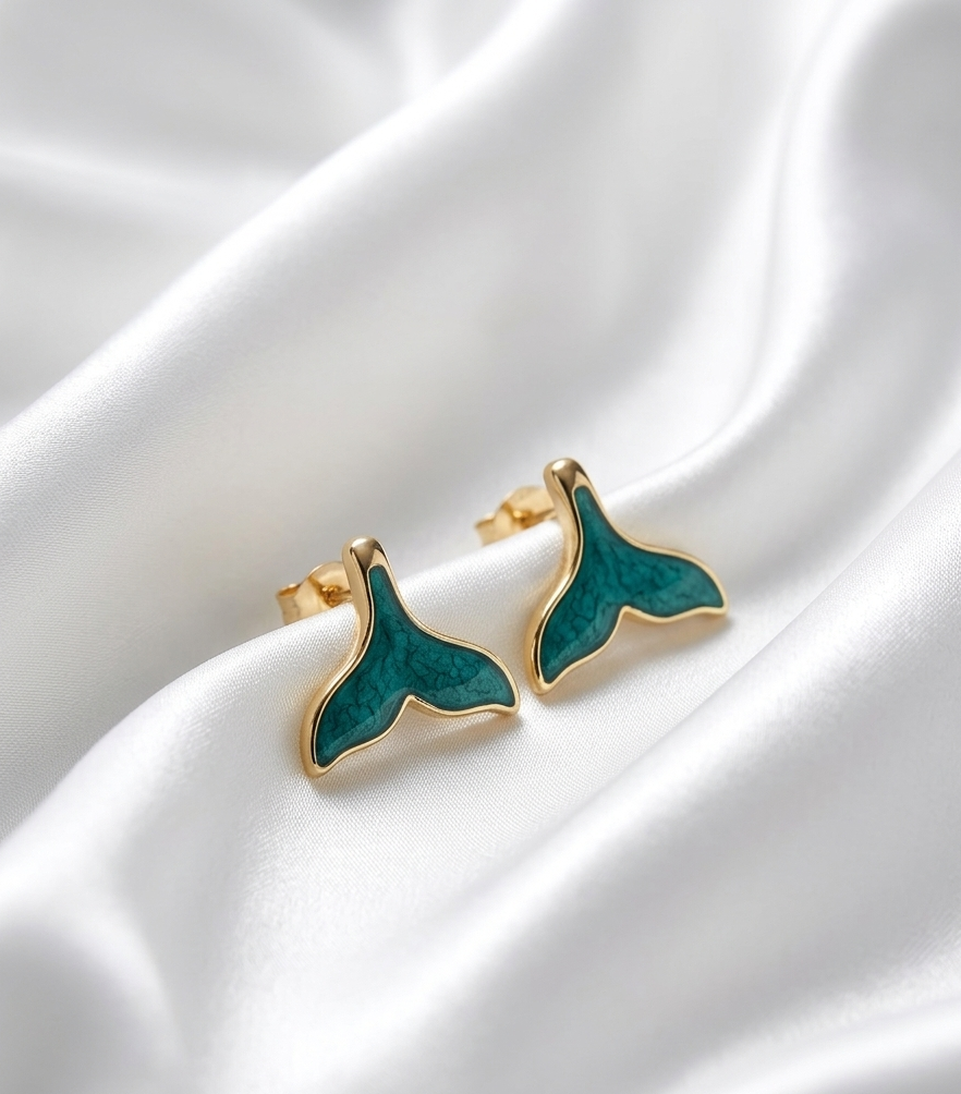 Dolphin Tail Tiny Stud Earring