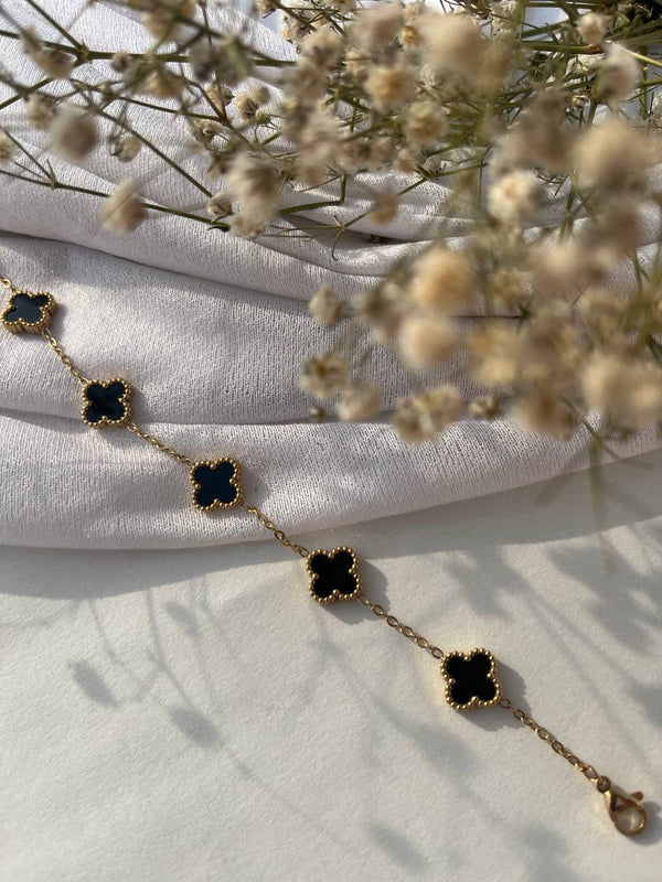 Stunning Clover Chain Bracelets