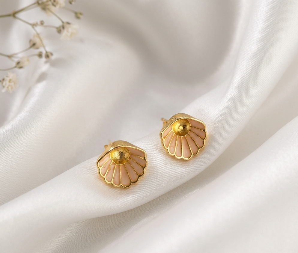 Unio Design Charming Stud Earrings
