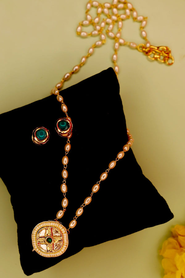 Kundan Stone Pearl Pendant Sets