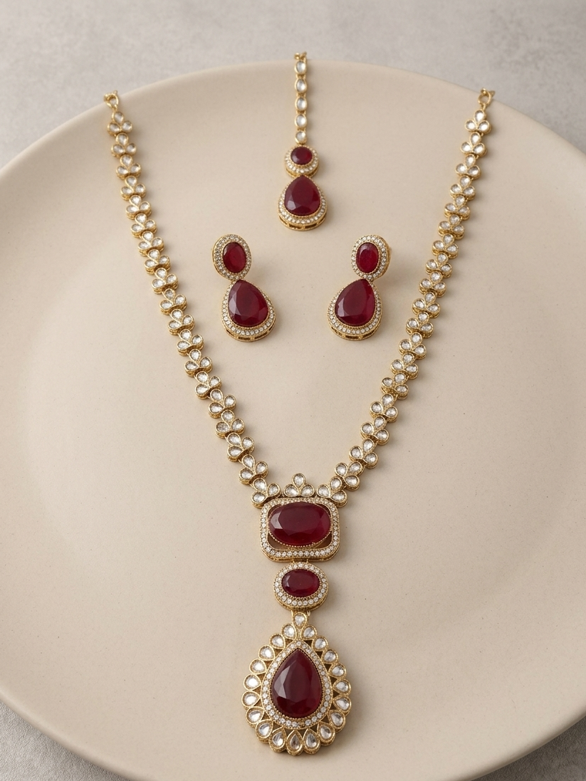 Light Gold Finish Diamond And Stones Kundan Necklace Set