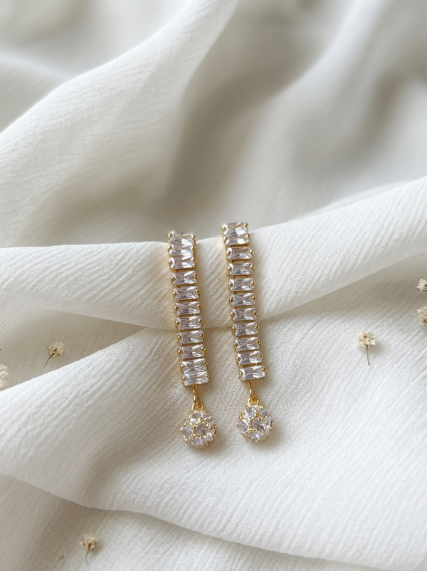 Sparkling Essentials Crystal Glow Chic AD Earrings