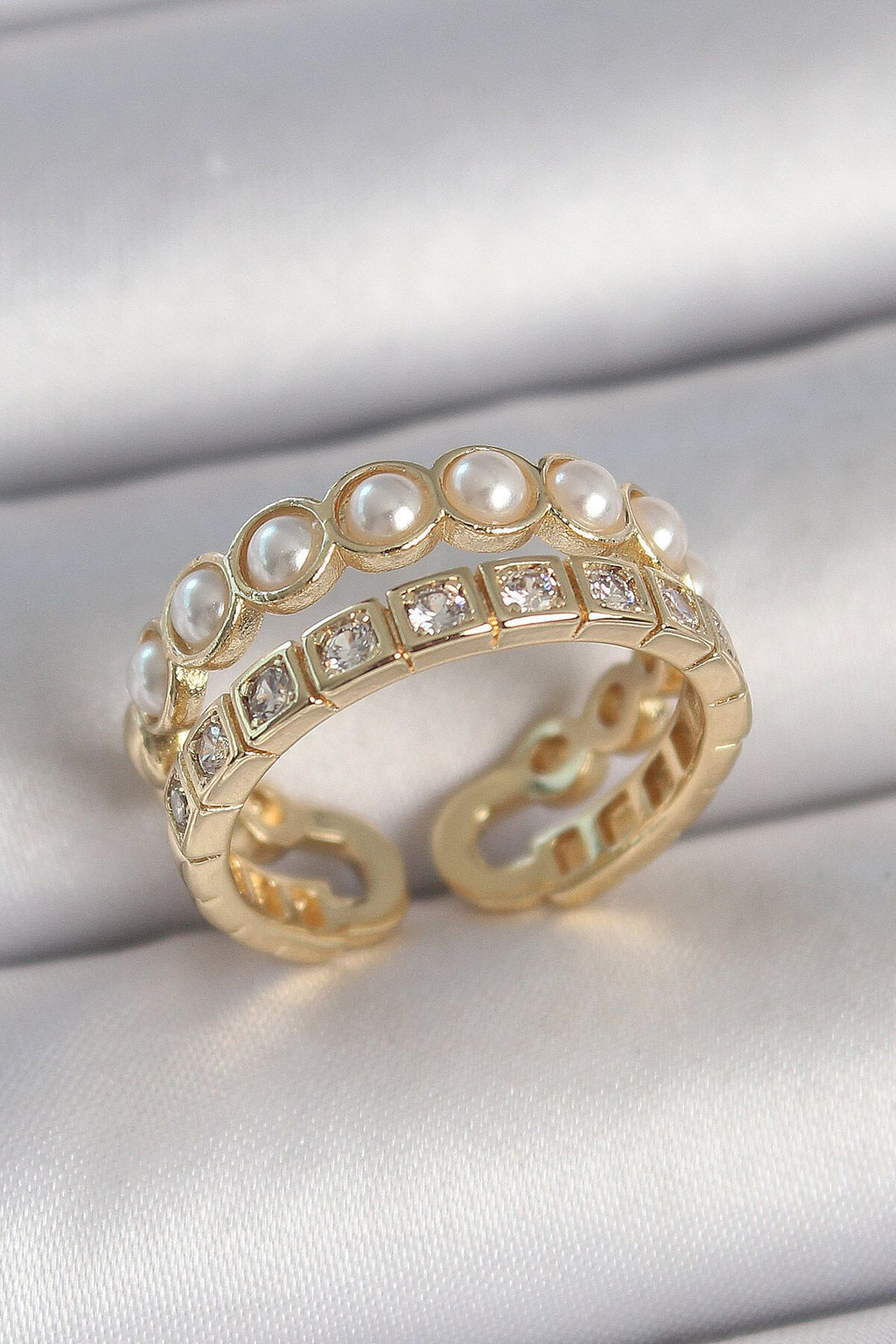 Adjustable Pearl And Diamond Ring