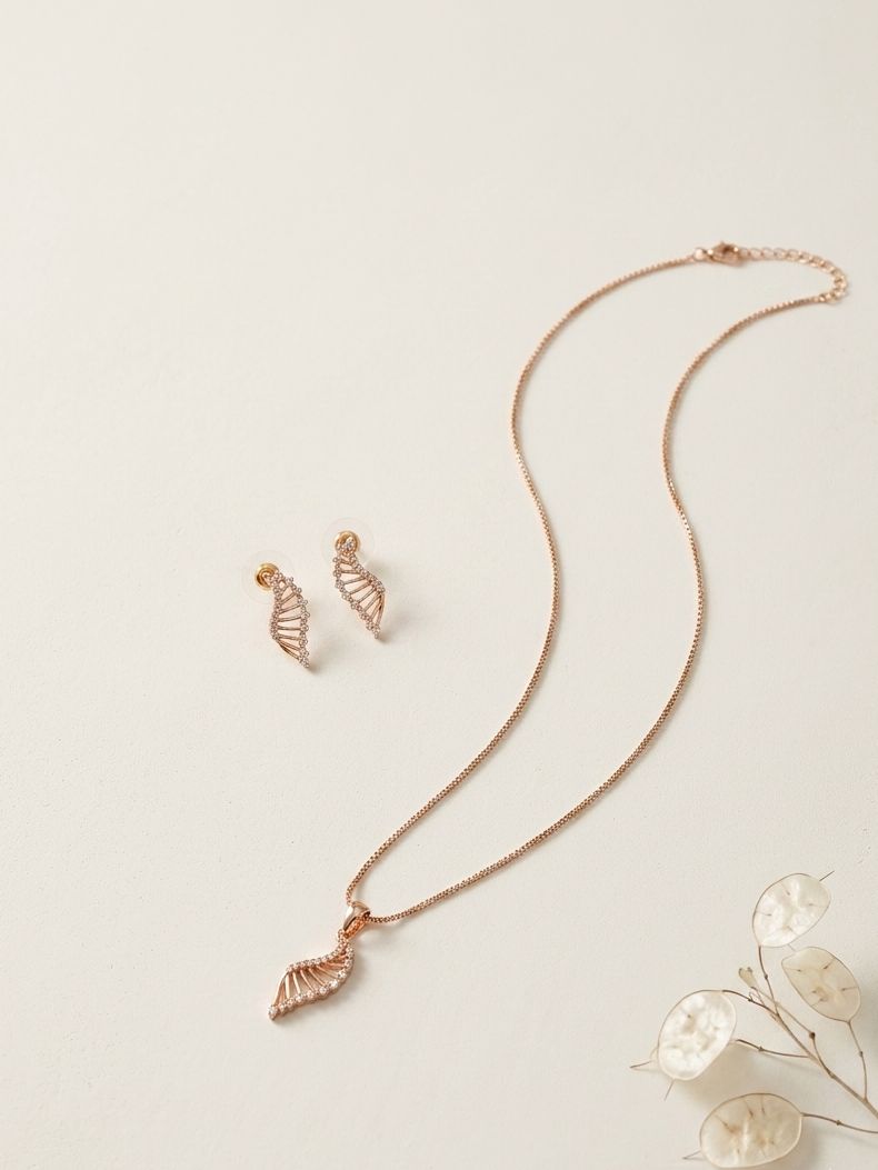Buy Leaf Rose Gold Pendant Sets