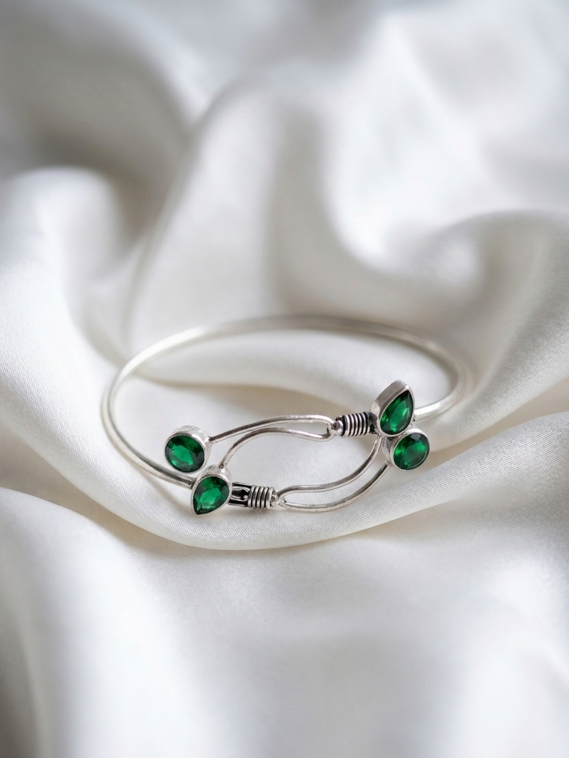Silver Plated Oxidized Bracelet with Stone